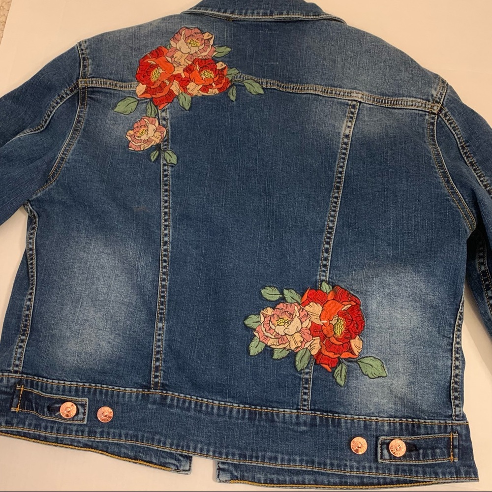 LuLaRoe Denim Jacket w Rose Embroidery